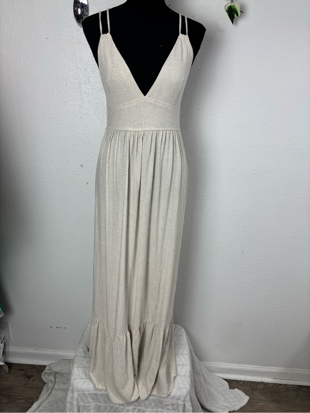 Windsor Cream Linen Blend Maxi Dress Boho Cottagecore Strappy Deep V Medium - Picture 2 of 9